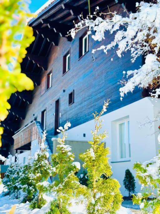Bellevue & Classy Mountain View Apartment Kandersteg Bagian luar foto