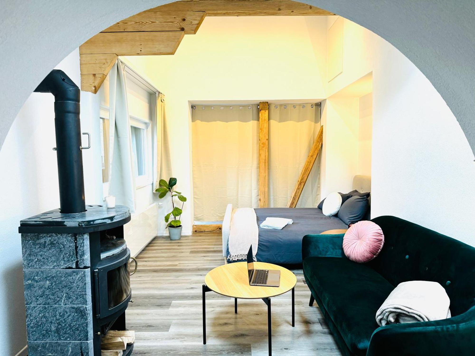 Bellevue & Classy Mountain View Apartment Kandersteg Bagian luar foto