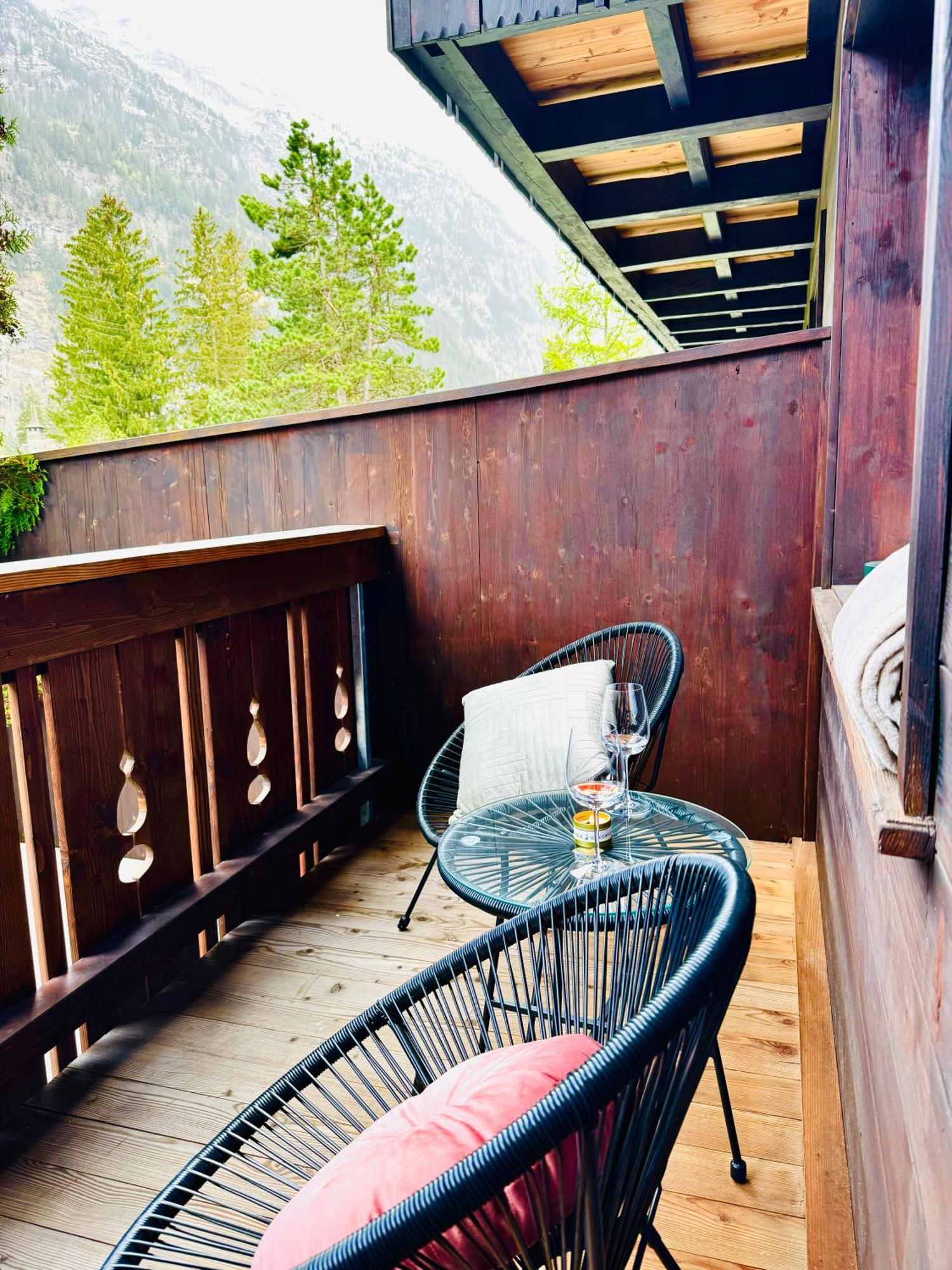 Bellevue & Classy Mountain View Apartment Kandersteg Bagian luar foto