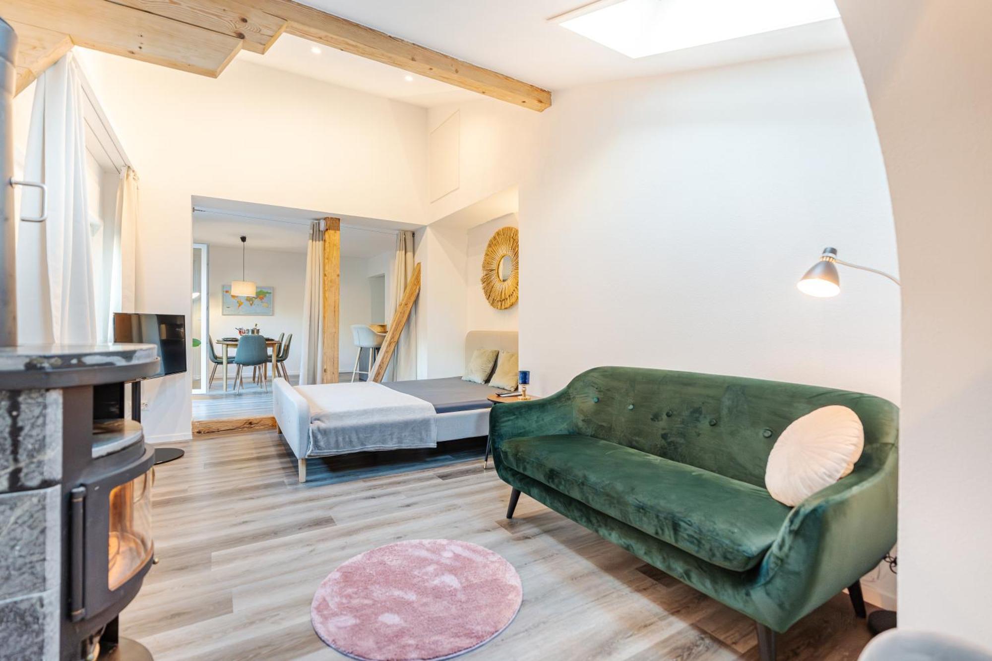 Bellevue & Classy Mountain View Apartment Kandersteg Bagian luar foto