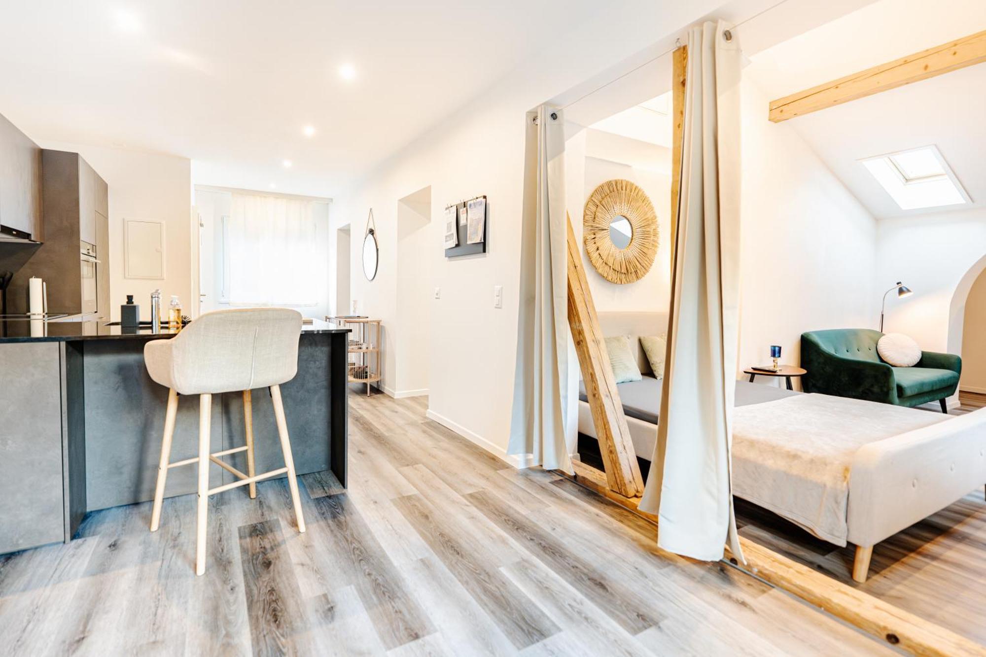Bellevue & Classy Mountain View Apartment Kandersteg Bagian luar foto