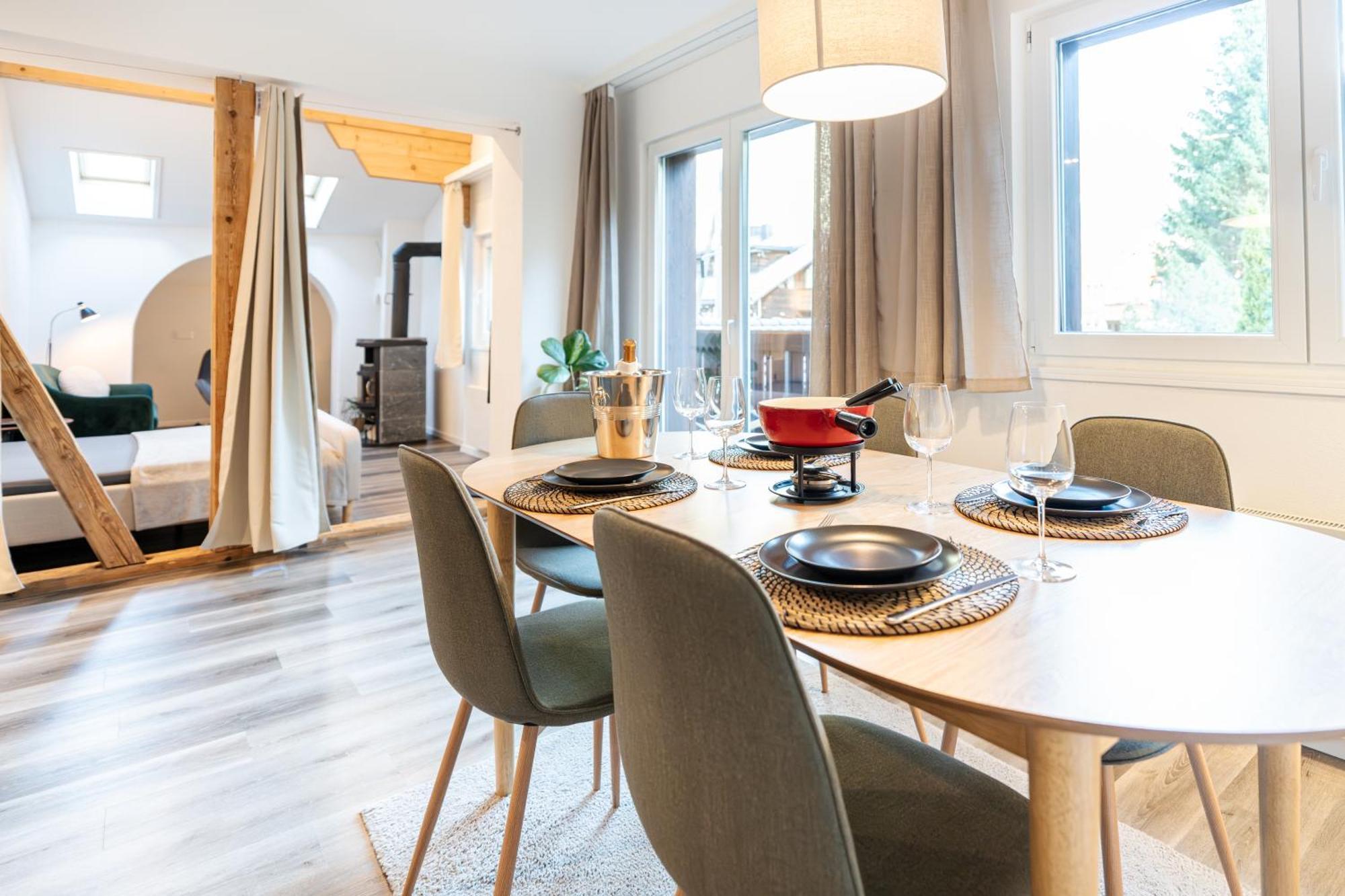 Bellevue & Classy Mountain View Apartment Kandersteg Bagian luar foto